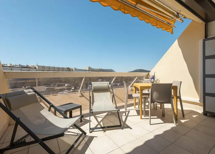 Reformado Con Terraza En Héliopolis Pueblo Naturista Cap Dag Apartamento *