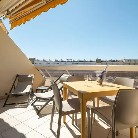 Gerenoveerd Met Terras In Héliopolis Village Naturiste Cap D