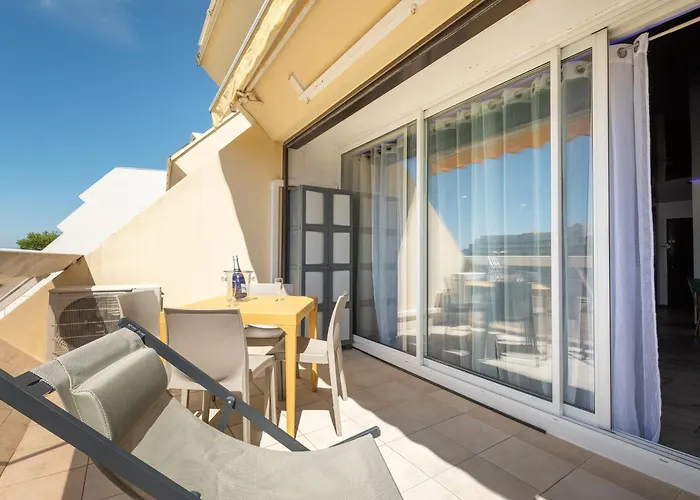 Gerenoveerd Met Terras In Héliopolis Village Naturiste Cap D Appartement *